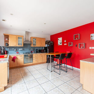 Maison semi-plain-pied à Petite Foret