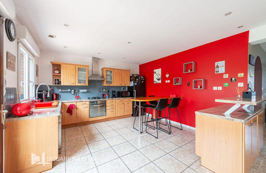 Maison semi-plain-pied à Petite Foret
