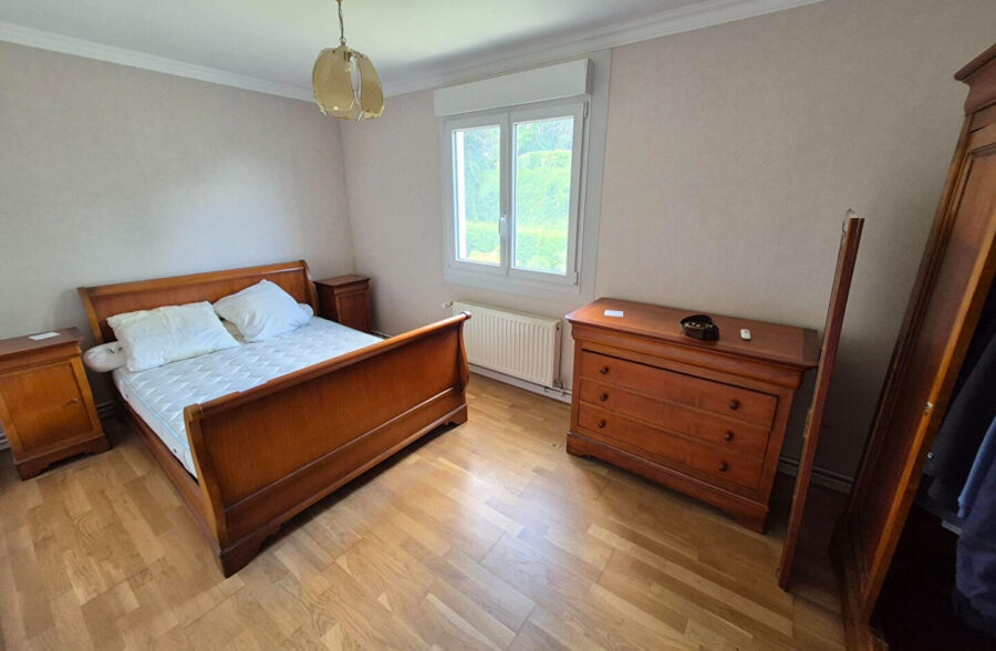 SEQUEDIN CENTRE : MAISON 108m2 – 5 CHAMBRES – JARDIN – GARAGE  Sous offre 