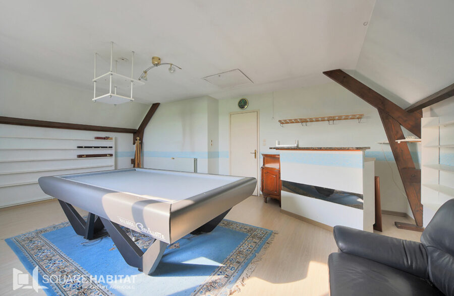 Maison Lillers 7 chambres jardin sous sol complet et dépendances