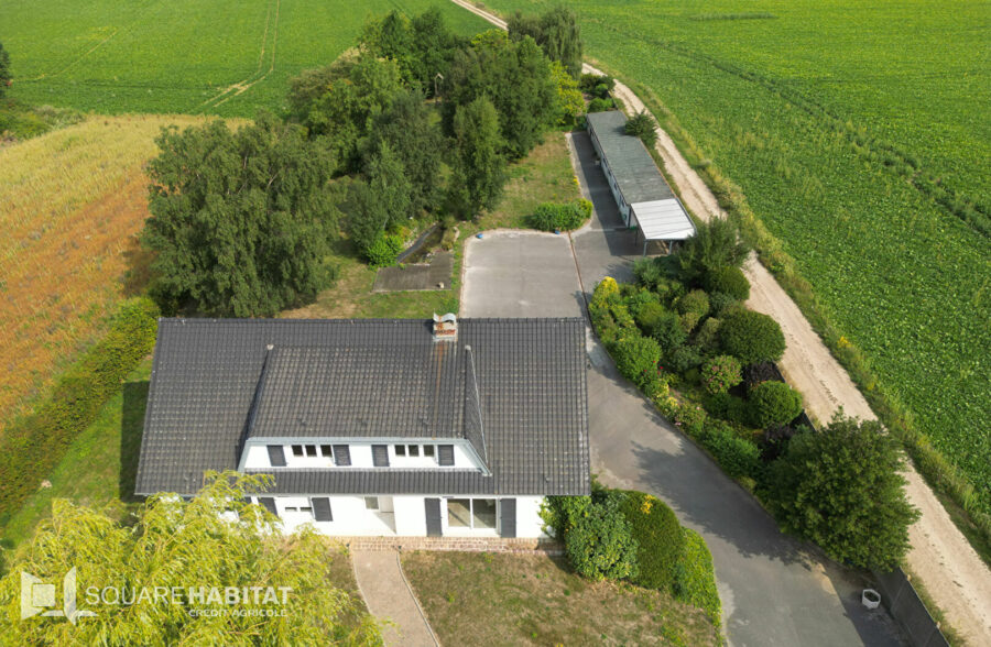 Maison Lillers 7 chambres jardin sous sol complet et dépendances