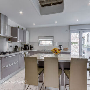 EXCLUSIVITE: LILLE WAZEMMES: Maison 4 chambres cour et terrasse