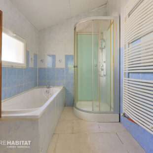 Maison Avion 5 pièce(s) 99 m2 , 3 chambres , jardin  , combles aménagés.