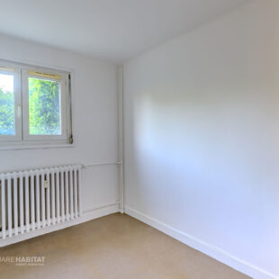 Appartement Tourcoing 4 pièce(s) 66 m2 avec petit jardin.