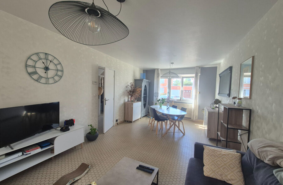 Maison  4 pièce(s) 79 m2