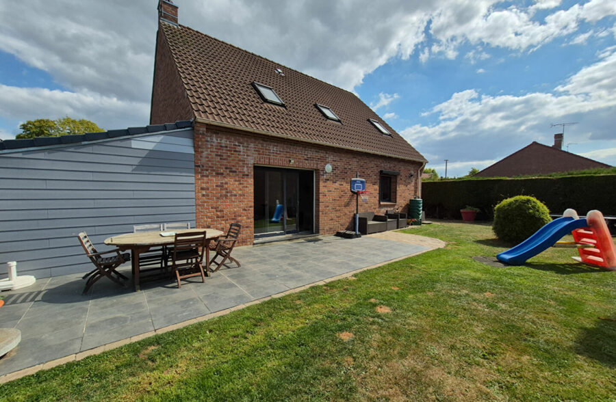 Maison individuelle 5 chambres, jardin et garage