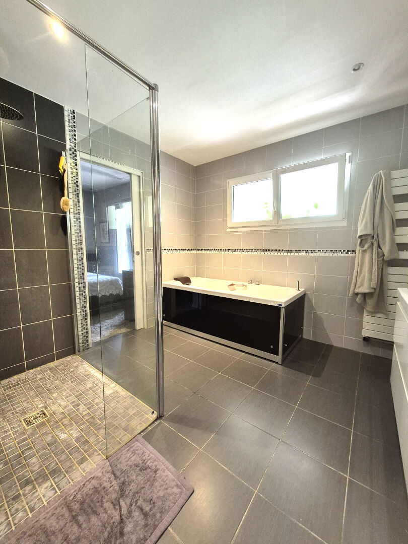 Maison Cambrai 10 pièce(s) 230 m2