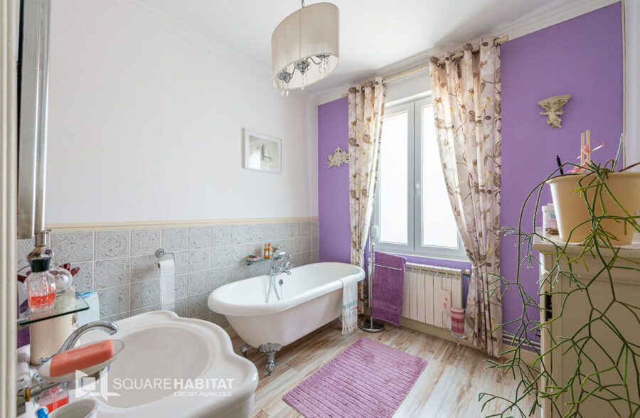 Maison Bruay Sur L Escaut 9 pièce(s) 179 m2