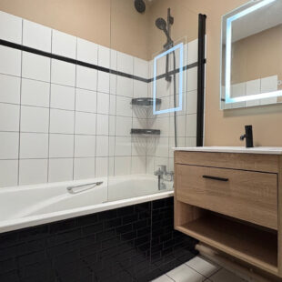 VIEUX LILLE : APPARTEMENT TYPE 2 LUMINEUX AVEC BALCON