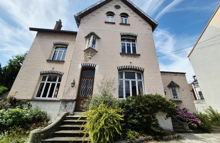 Maison de Maitre de caractère 315m² de charme et d’élégance