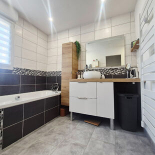 Maison de type semi plain pied