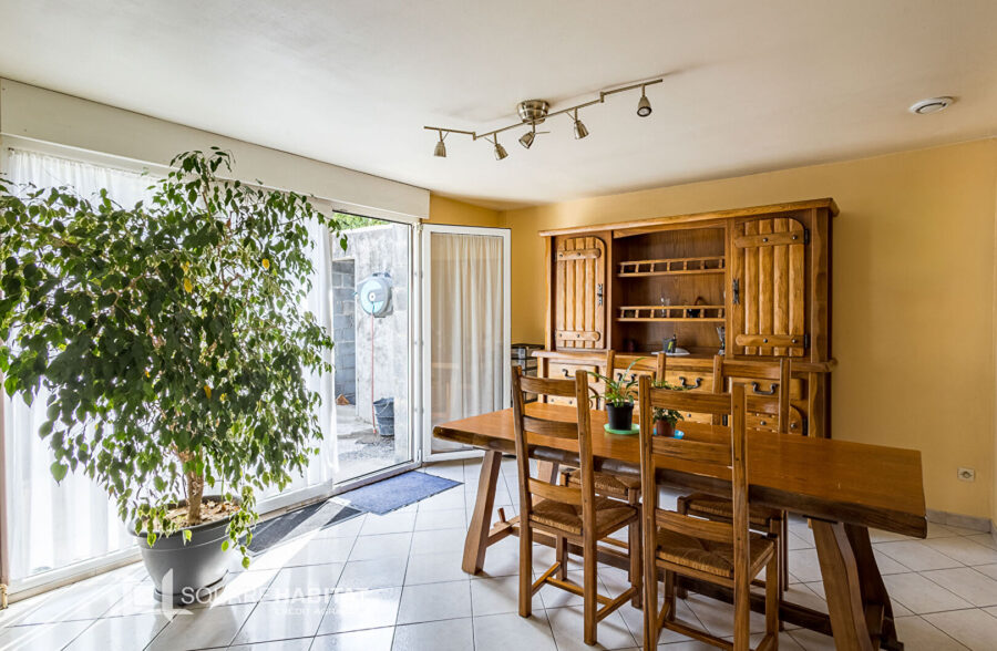 Maison individuelle avec logement T2 indépendant loué