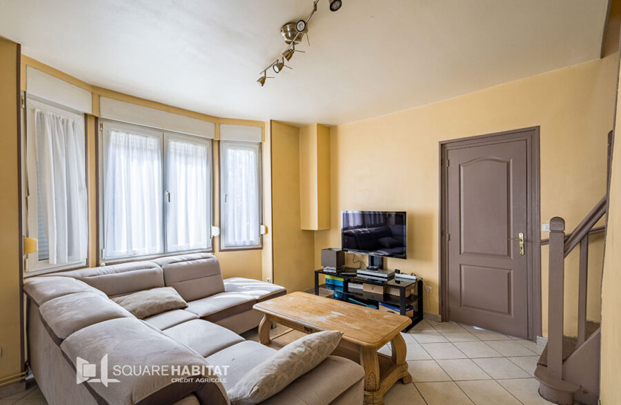 Maison individuelle avec logement T2 indépendant loué