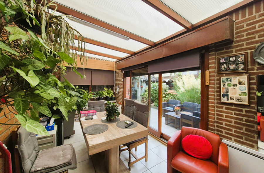 Maison des années  90, 3 chambres  , jardin , garage