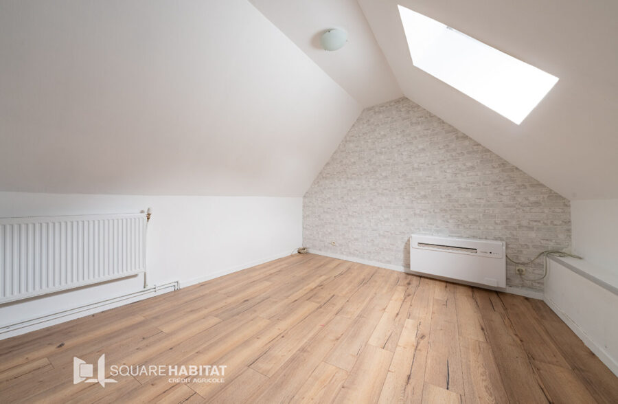 Maison Sin Le Noble