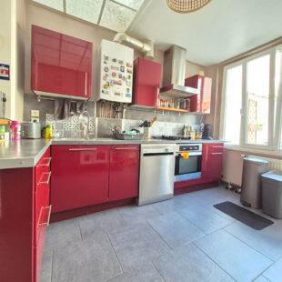 Maison au coeur de Lannoy, avec 3 chambres et un espace extérieur.