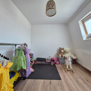 Maison au coeur de Lannoy, avec 3 chambres et un espace extérieur.