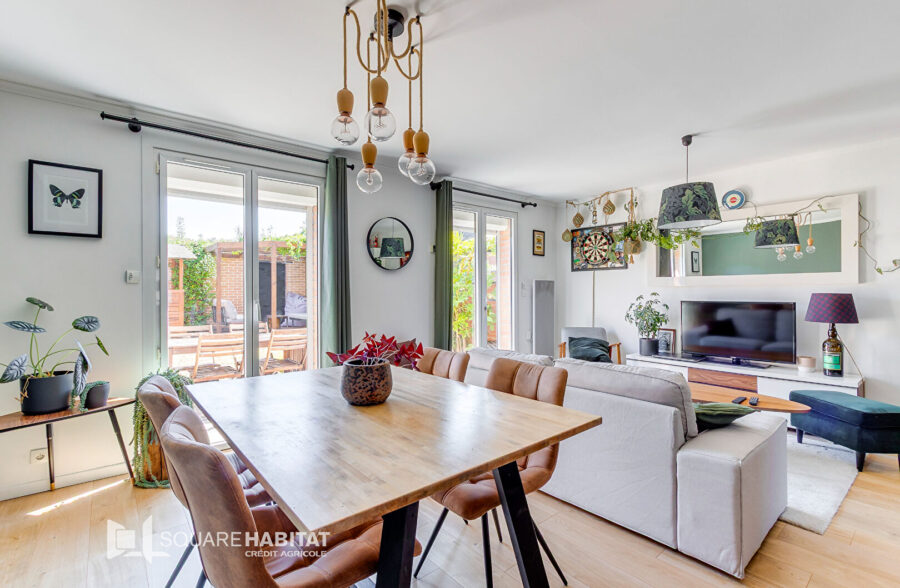 Jolie maison à Village en Flandres  Sous offre 