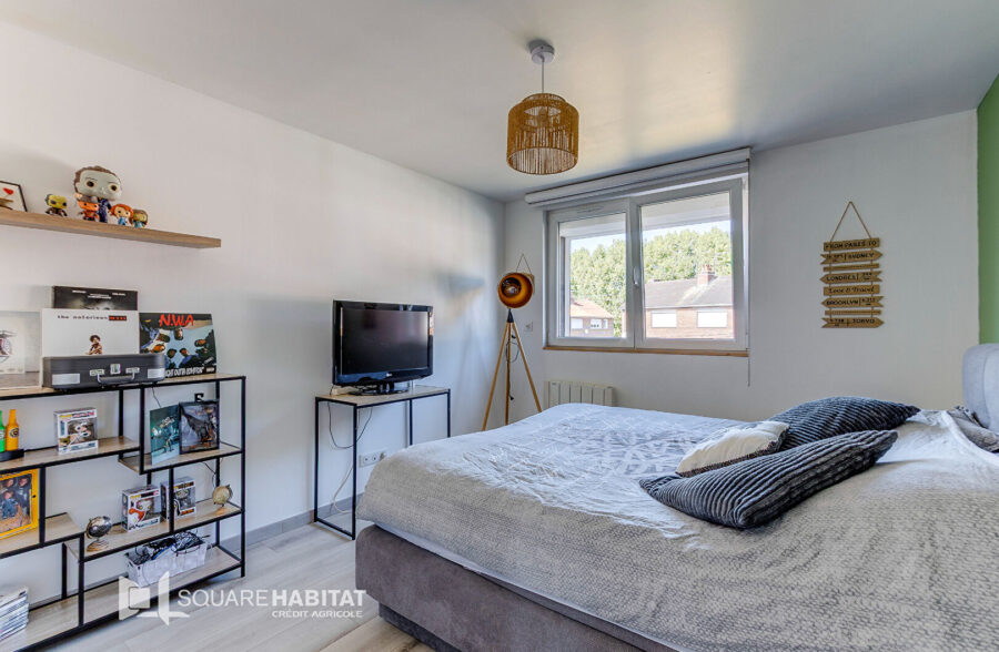 Maison familiale spacieuse dans un secteur prisé du Parc – Lotissement des années 70