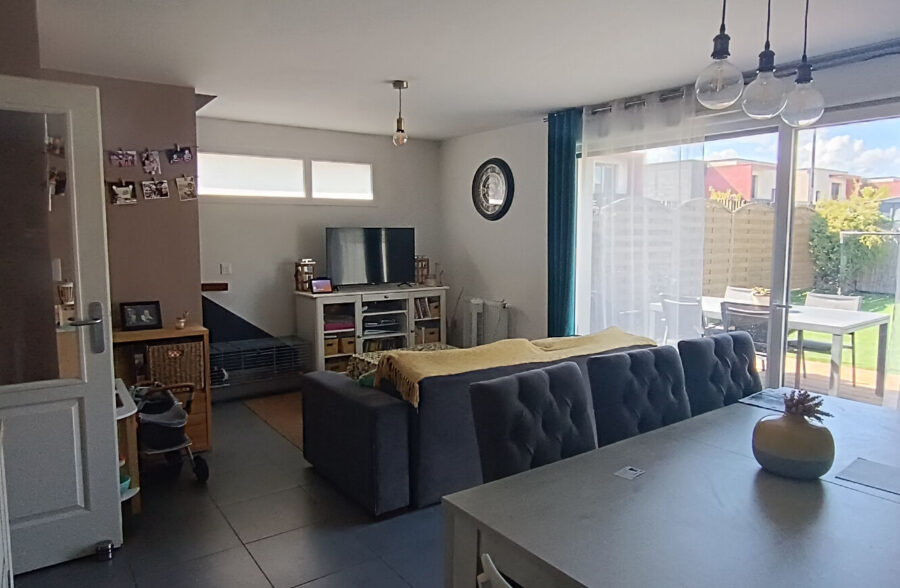 Maison contemporaine idéale pour votre vie de famille.