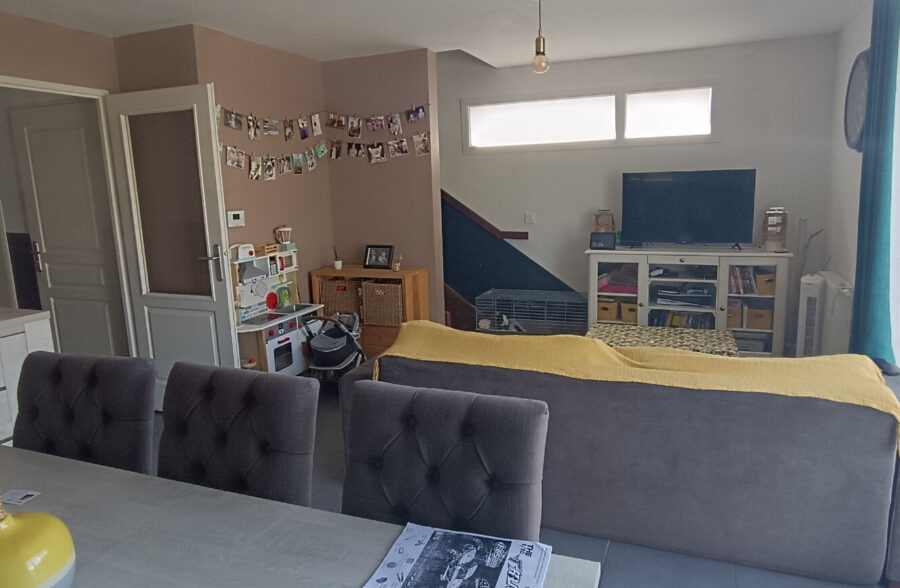 Maison contemporaine idéale pour votre vie de famille.