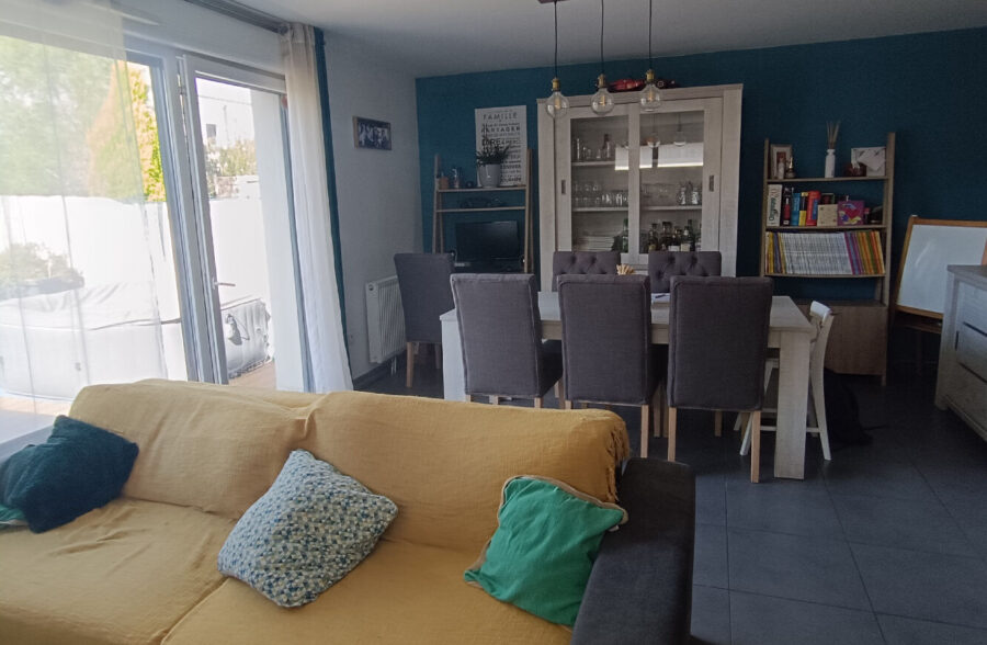 Maison contemporaine idéale pour votre vie de famille.