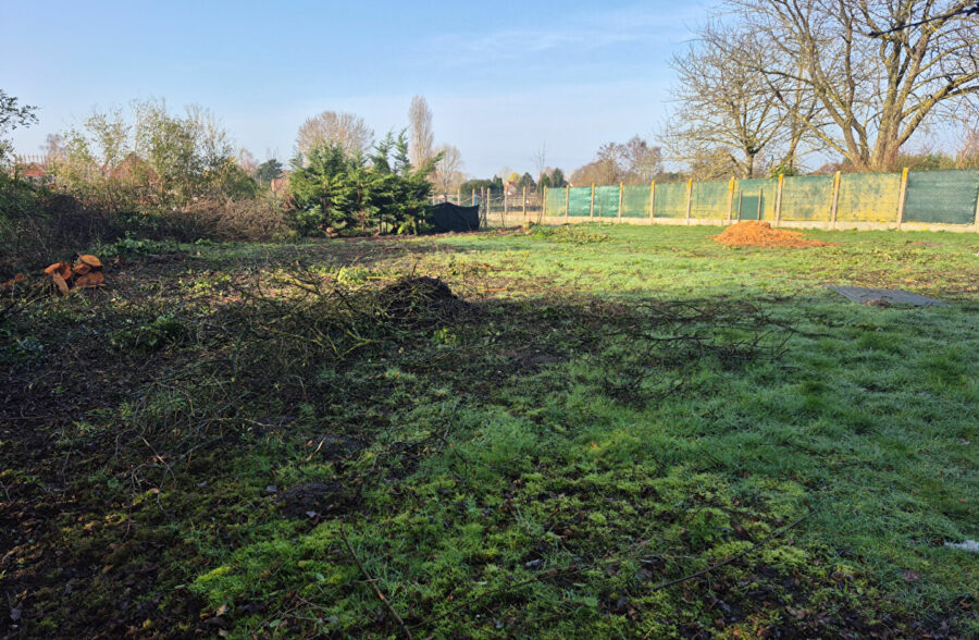 HERGNIES Terrain constructible de 1013m²