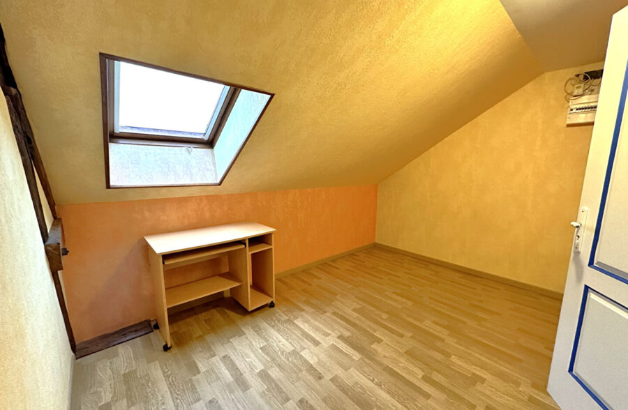 Maison de ville avec jardin – charme et confort