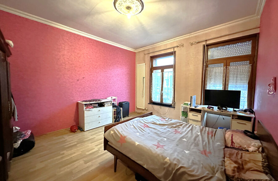 Maison de ville avec jardin – charme et confort