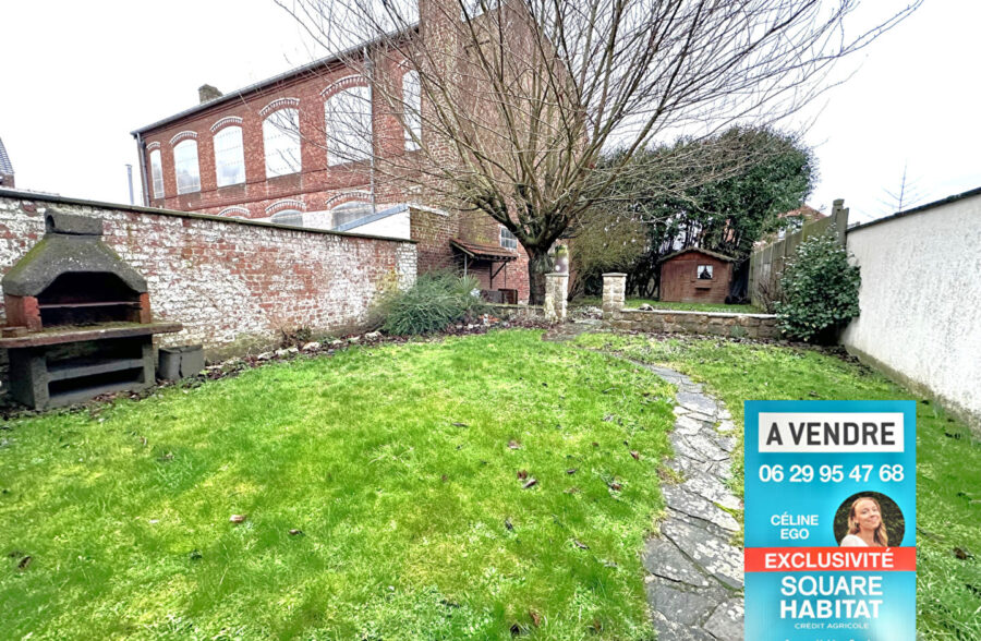 Maison de ville avec jardin – charme et confort