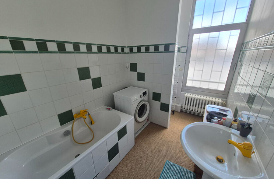 Gambetta – T2 avec garage et cave