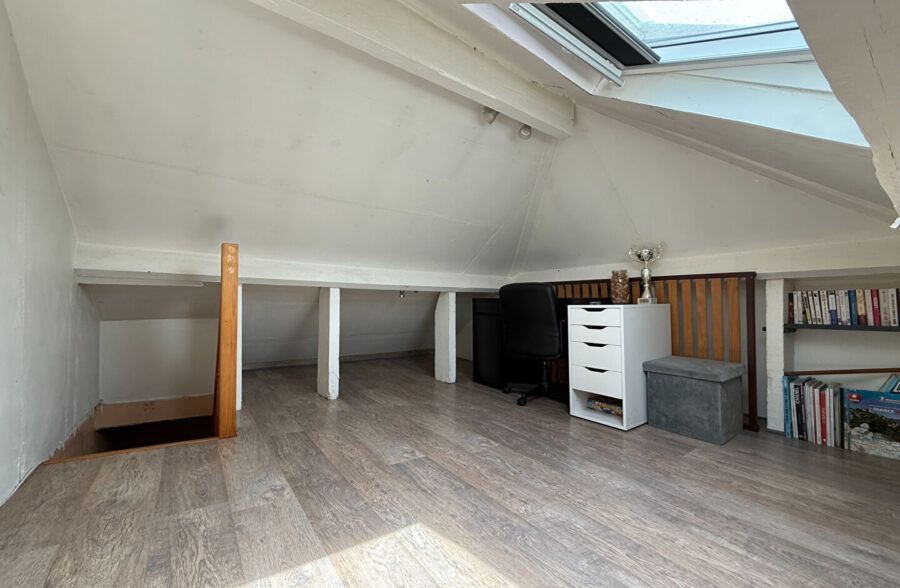 élégante maison de 70m² avec garage à moto/vélo.
