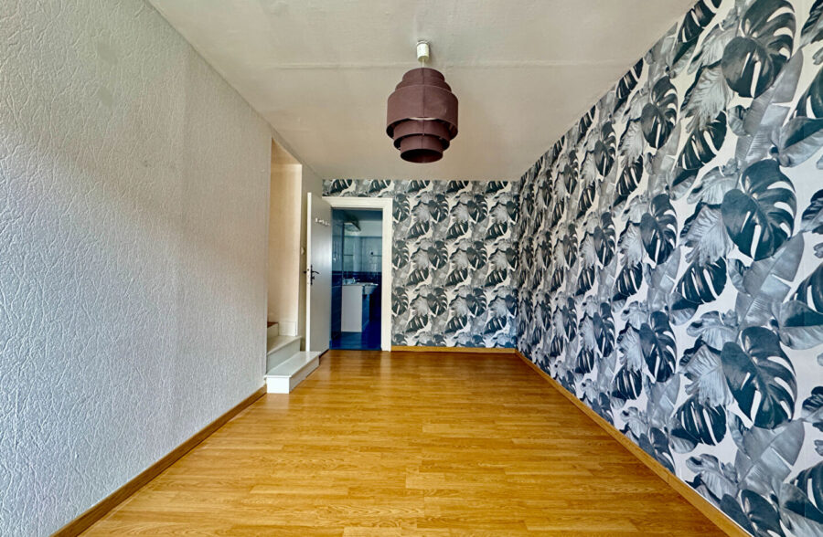 Maison 3 chambres jardin et garage à RAISMES