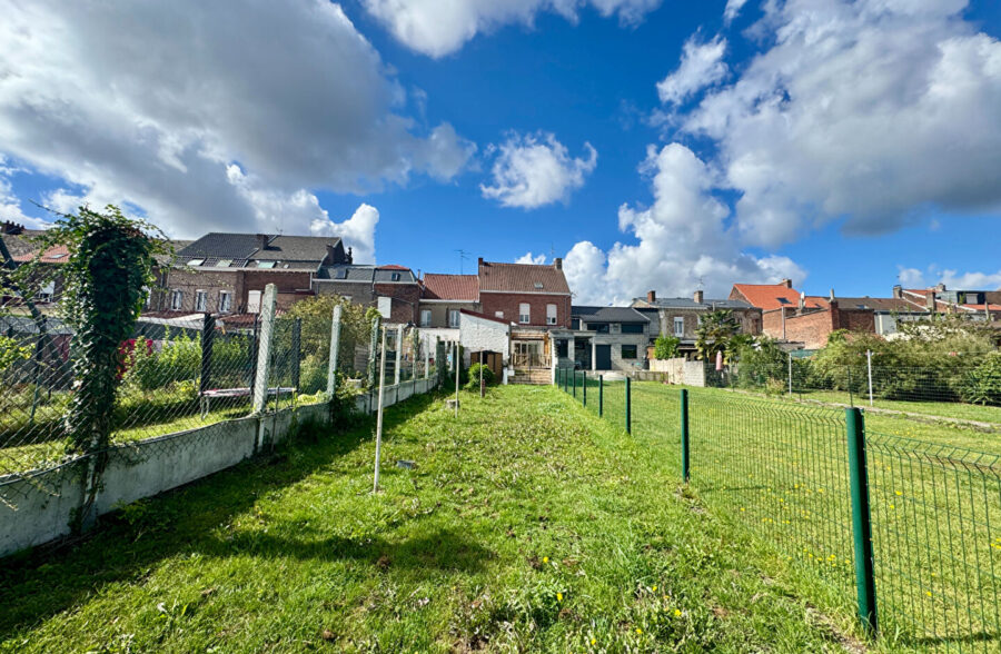 Maison 3 chambres jardin et garage à RAISMES