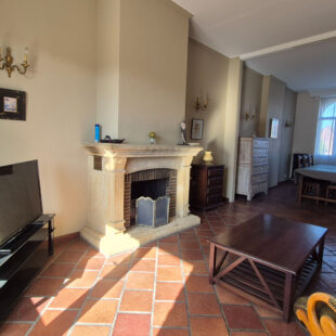 Grande maison familiale 4 grandes chambres, grand garage et grand jardin. Grande maison familiale 4 grandes chambres, grand garage et grand jardin.