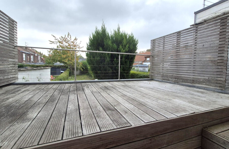 Grande maison familiale 4 grandes chambres, grand garage et grand jardin. Grande maison familiale 4 grandes chambres, grand garage et grand jardin.