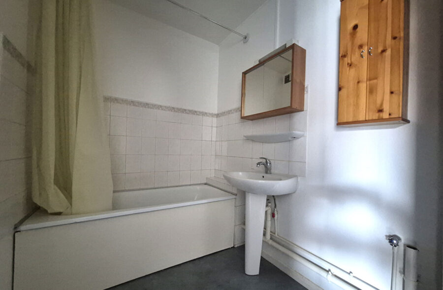Appartement T1 centre ville Cambrai 43 m2