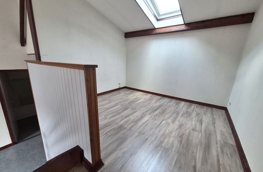 Appartement T1 centre ville Cambrai 43 m2