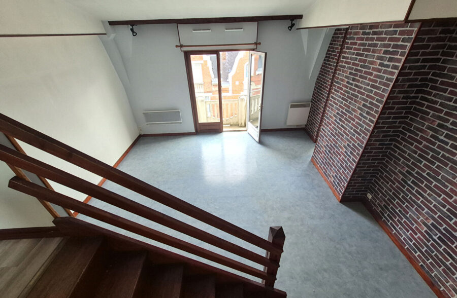 Appartement T1 centre ville Cambrai 43 m2