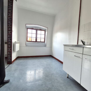 Appartement T1 centre ville Cambrai 43 m2