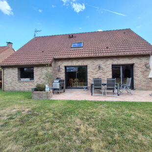 INDIVIDUELLE de SEMI PLAIN PIED, 4 chambres, jardin, garage, parking