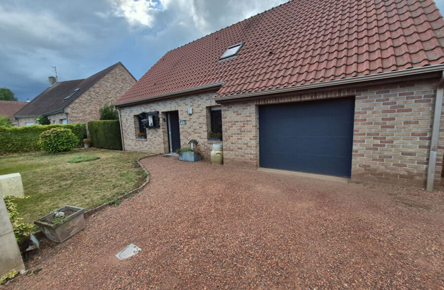 INDIVIDUELLE de SEMI PLAIN PIED, 4 chambres, jardin, garage, parking INDIVIDUELLE de SEMI PLAIN PIED, 4 chambres, jardin, garage, parking