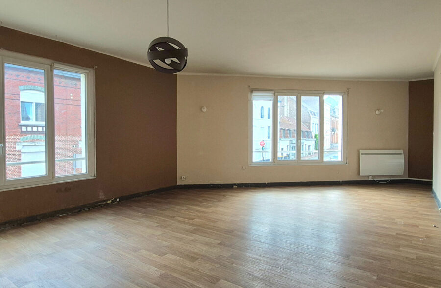 CENTRE VILLE – MAISON 3/4 CHAMBRES AVEC GARAGE