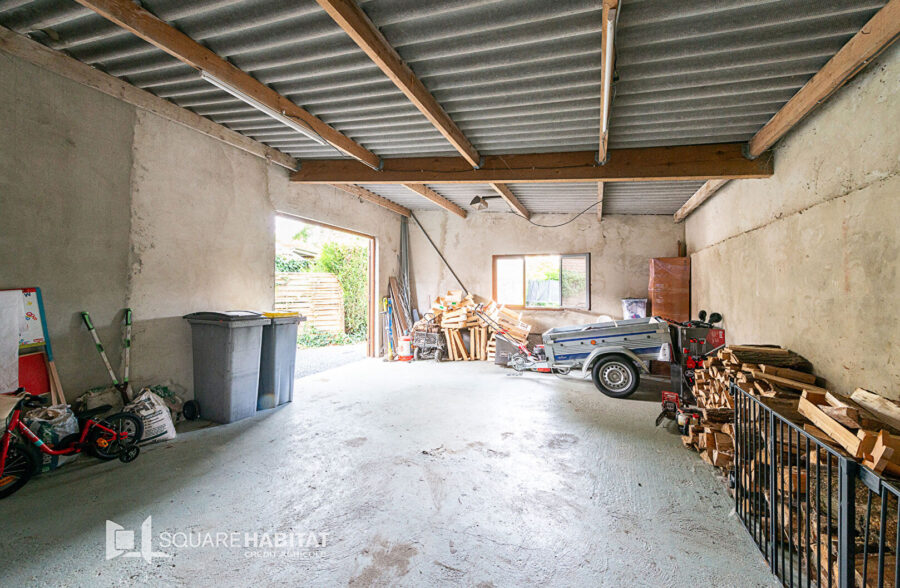 MAISON SEMI INDIVIDUELLE AVEC DEPENDANCE