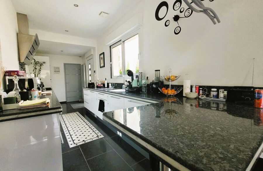 Maison Aniche 6 pièce(s) 163 m2  Sous offre 