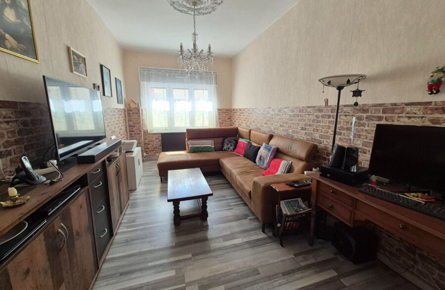 Maison semi flamande avec 2 chambres, jardin et garage