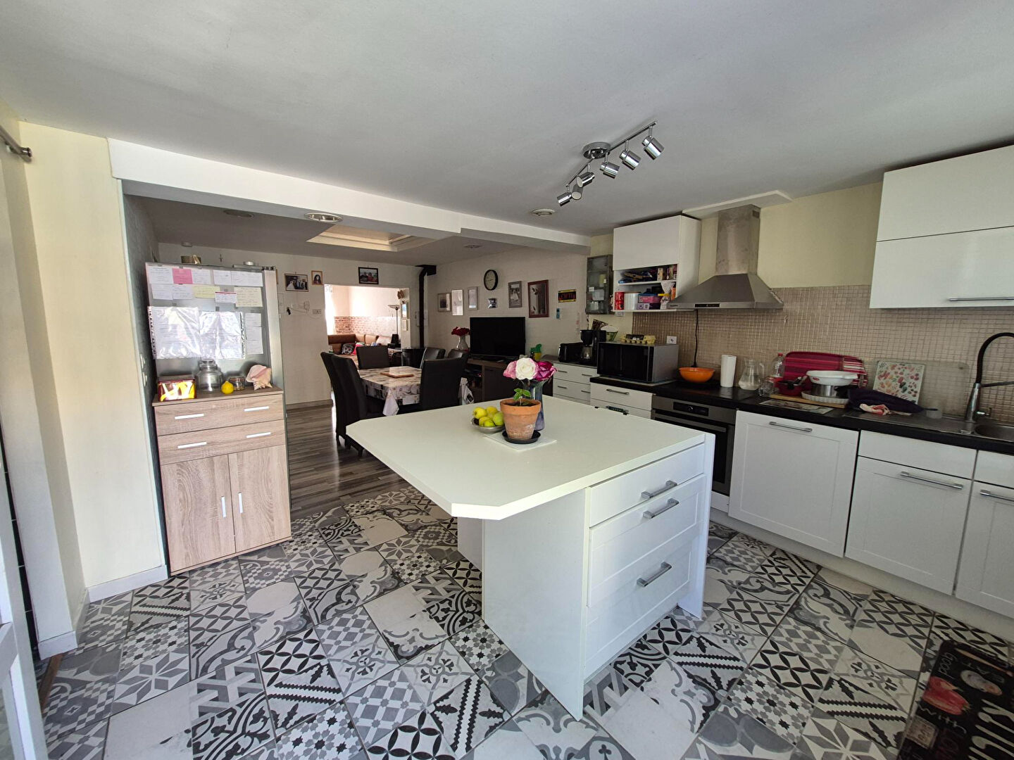 Maison avec jardin garage et 2 très grandes chambres