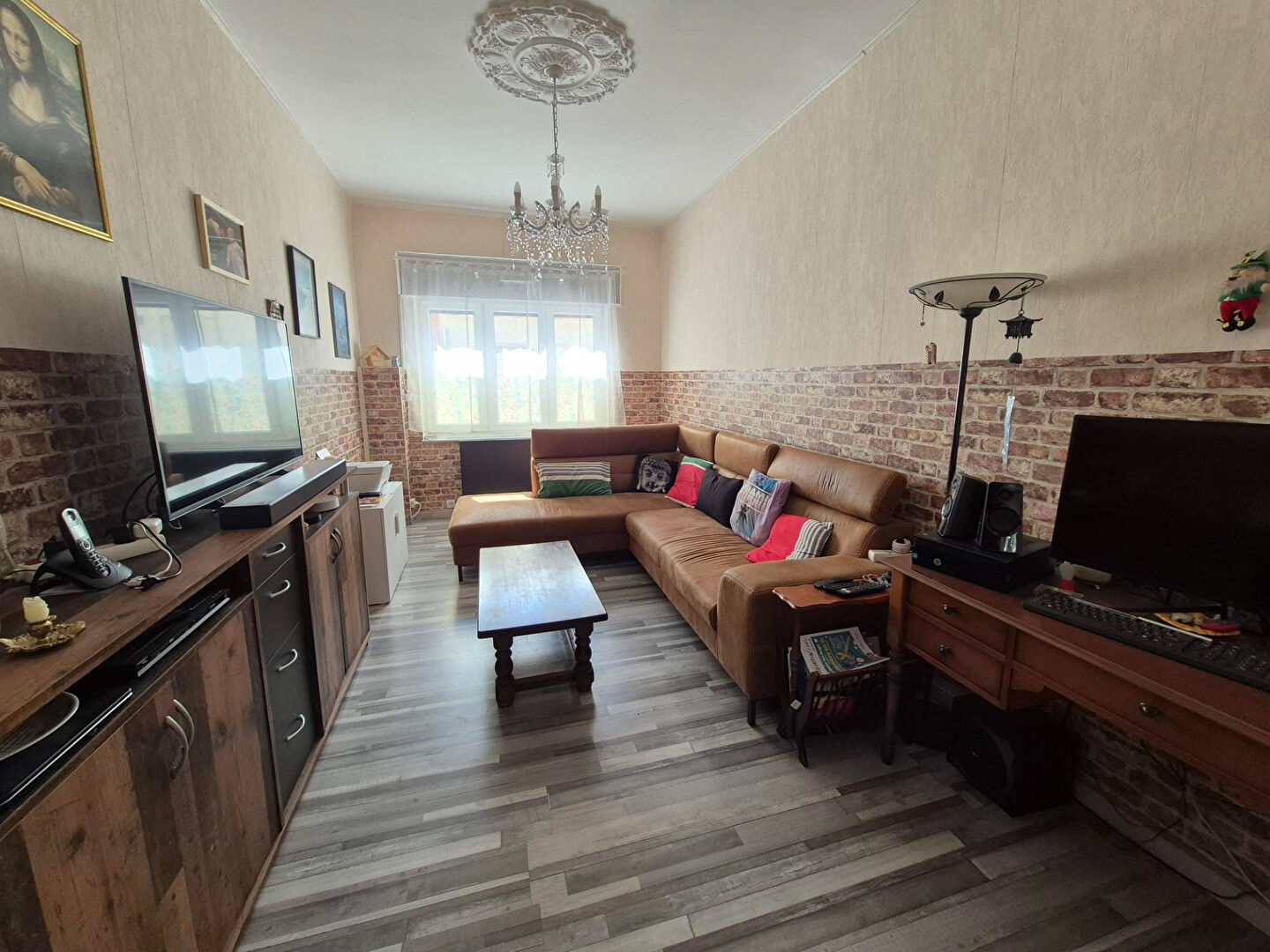 Maison avec jardin garage et 2 très grandes chambres