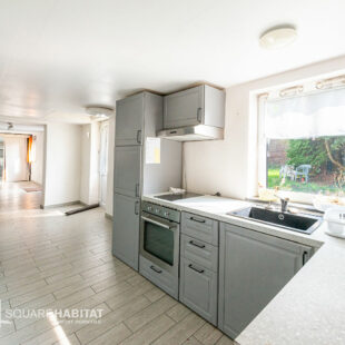 Ensemble immobilier  sur 1089 m²