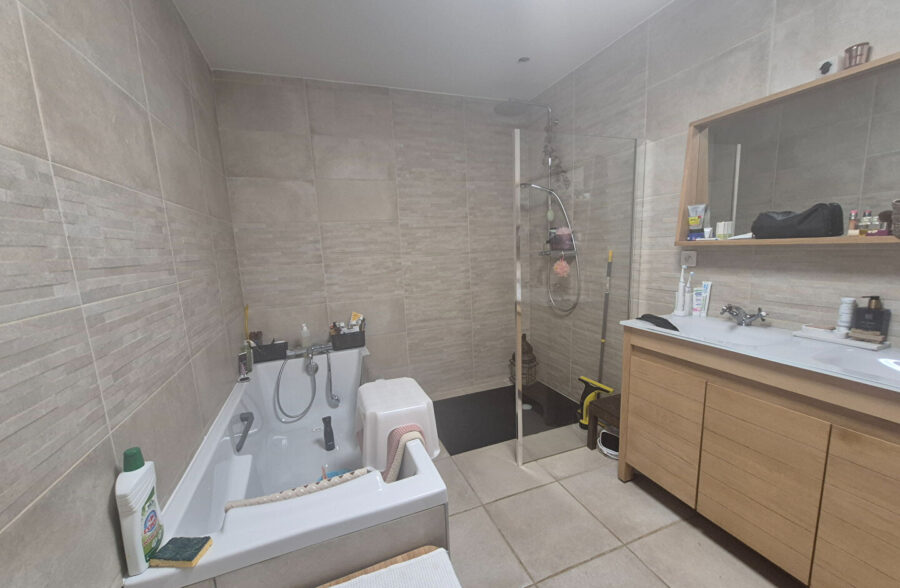 Maison semi individuel 160 m²
